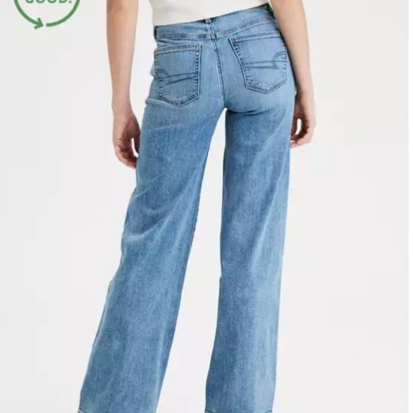 American Eagle Outfitters Denim - American Eagle Super Wide Leg Jeans Size 4